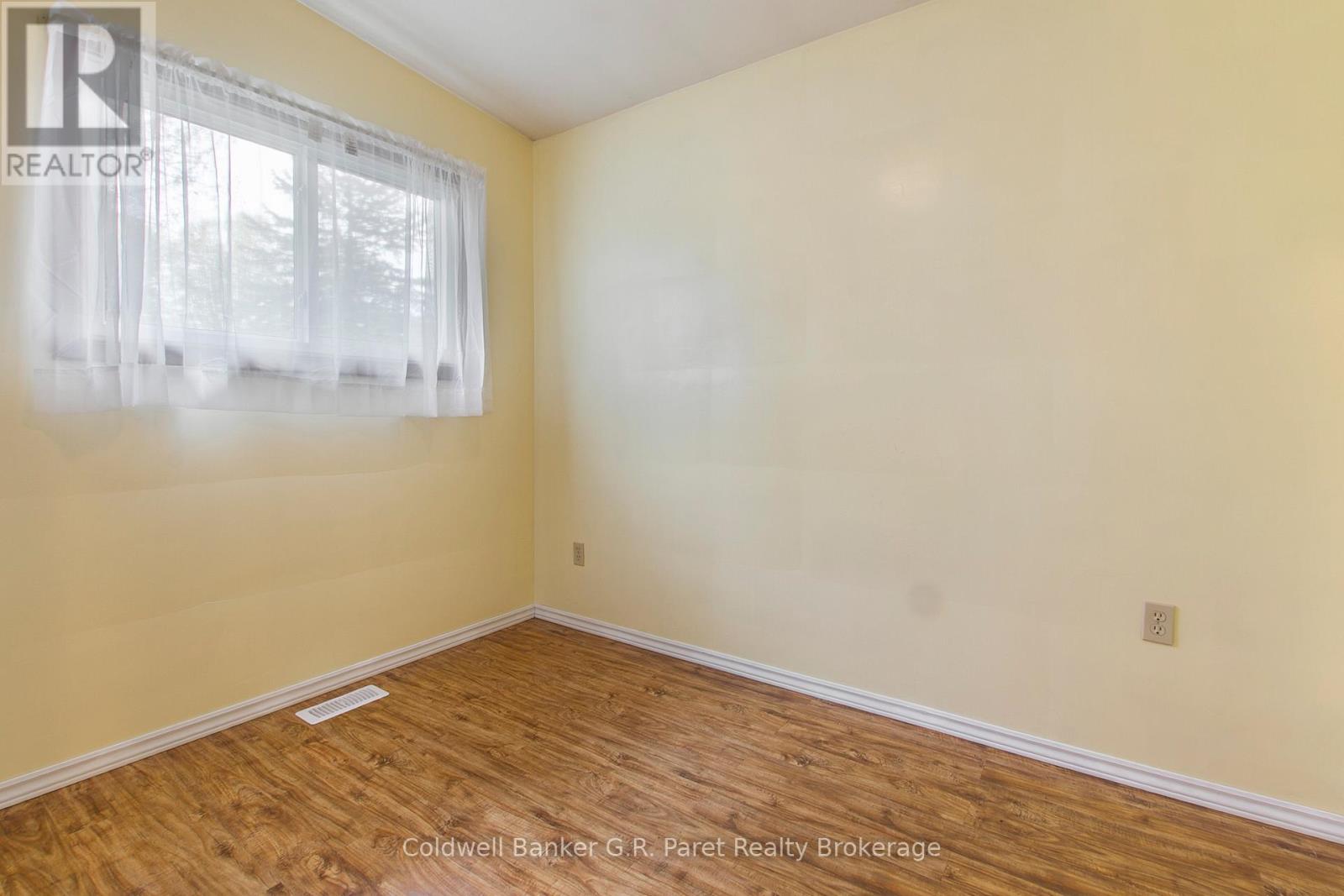 105 Queen Street, Tillsonburg, Ontario  N4G 3H4 - Photo 11 - X13070774