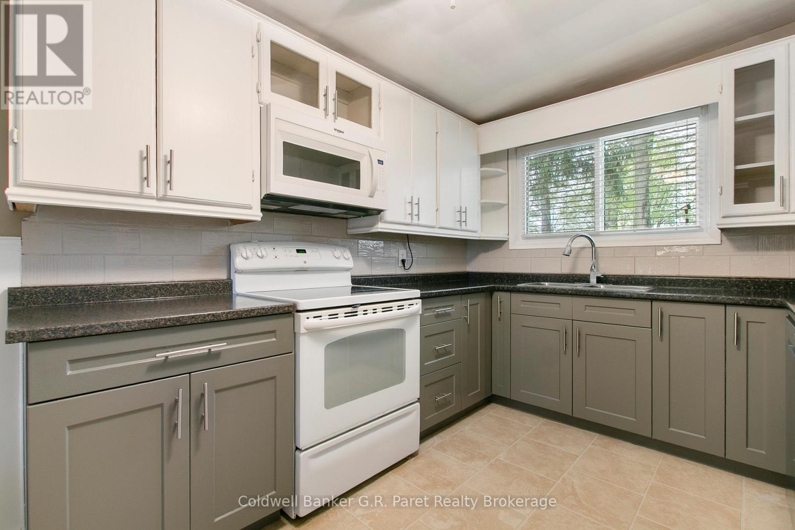 105 Queen Street, Tillsonburg, Ontario  N4G 3H4 - Photo 5 - X13070774