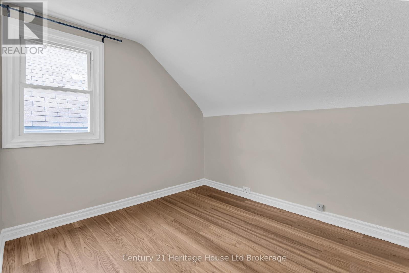 1098 Frances Street, London East (East M), Ontario  N5W 2L7 - Photo 12 - X13076814