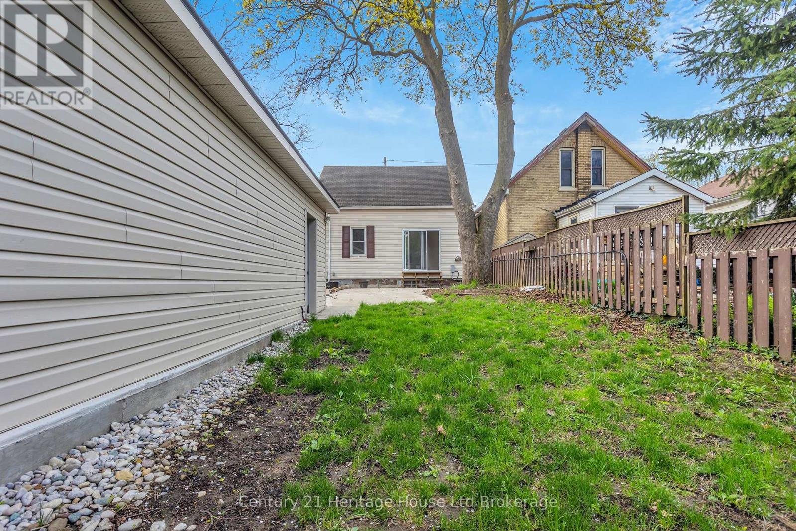 1098 Frances Street, London East (East M), Ontario  N5W 2L7 - Photo 19 - X13076814