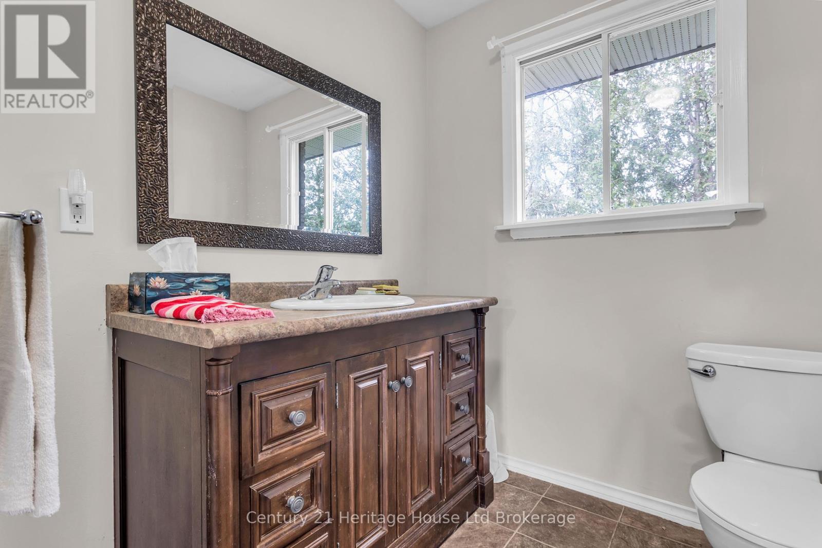 37 Church Street E, Norwich (Burgessville), Ontario  N0J 1P0 - Photo 11 - X13080684