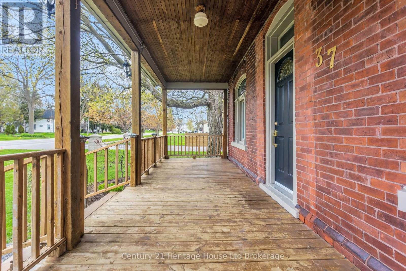 37 Church Street E, Norwich (Burgessville), Ontario  N0J 1P0 - Photo 2 - X13080684
