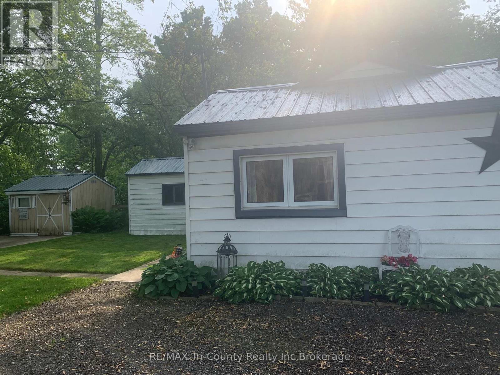 11 Elizabeth Street, Bayham (Port Burwell), Ontario  N0J 1T0 - Photo 13 - X13087258