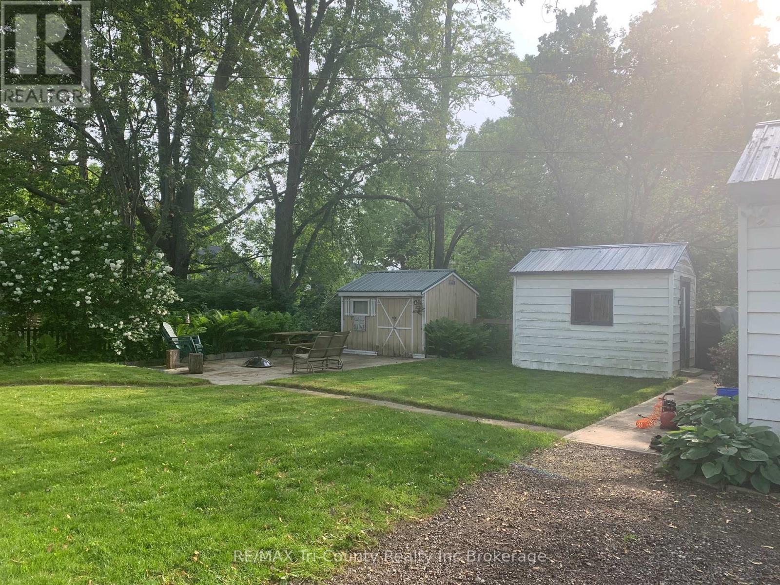 11 Elizabeth Street, Bayham (Port Burwell), Ontario  N0J 1T0 - Photo 14 - X13087258