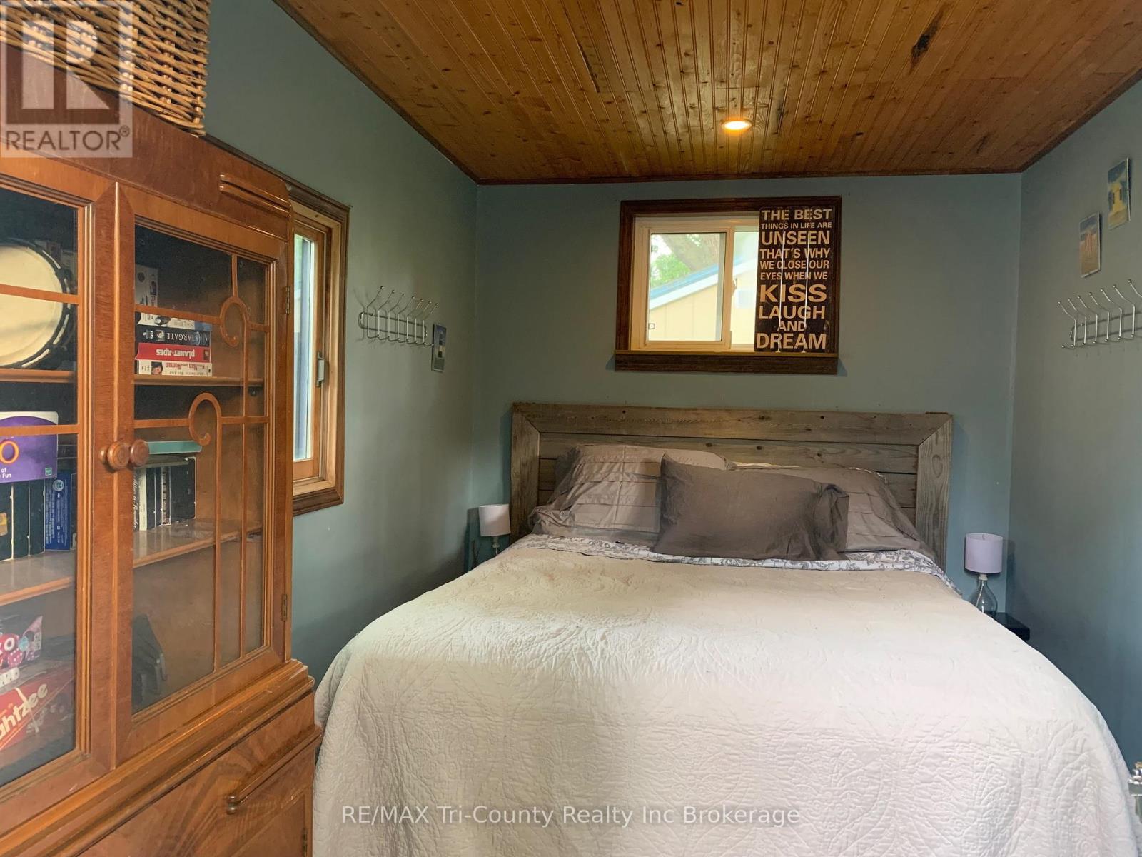 11 Elizabeth Street, Bayham (Port Burwell), Ontario  N0J 1T0 - Photo 16 - X13087258