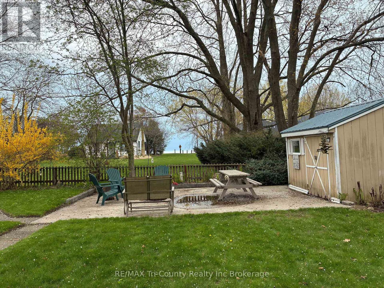 11 Elizabeth Street, Bayham (Port Burwell), Ontario  N0J 1T0 - Photo 19 - X13087258