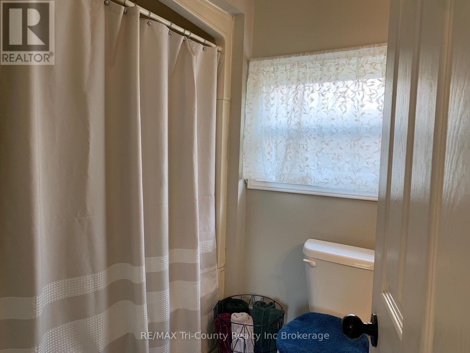 11 Elizabeth Street, Bayham (Port Burwell), Ontario  N0J 1T0 - Photo 6 - X13087258