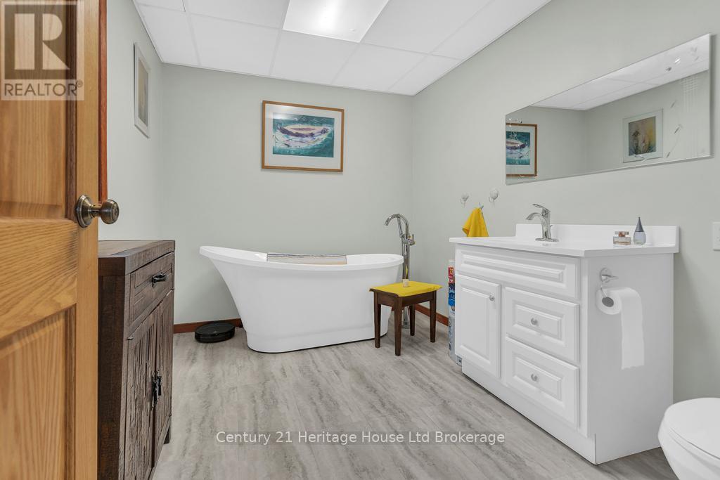 1668 Perth 123 Road, Perth South (Blanshard), Ontario  N4X 1C6 - Photo 26 - X13089940