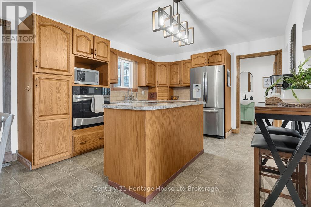 1668 Perth 123 Road, Perth South (Blanshard), Ontario  N4X 1C6 - Photo 5 - X13089940
