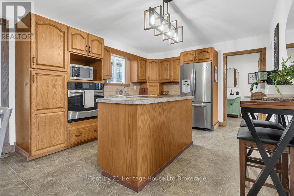 1668 Perth 123 Road, Perth South (Blanshard), Ontario  N4X 1C6 - Photo 6 - X13089940