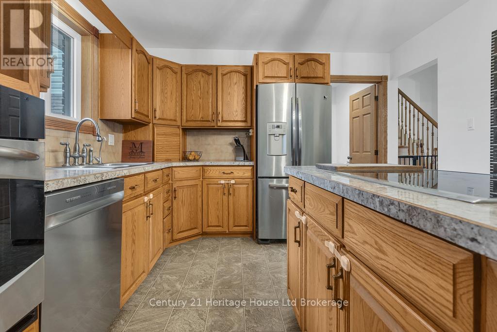 1668 Perth 123 Road, Perth South (Blanshard), Ontario  N4X 1C6 - Photo 7 - X13089940