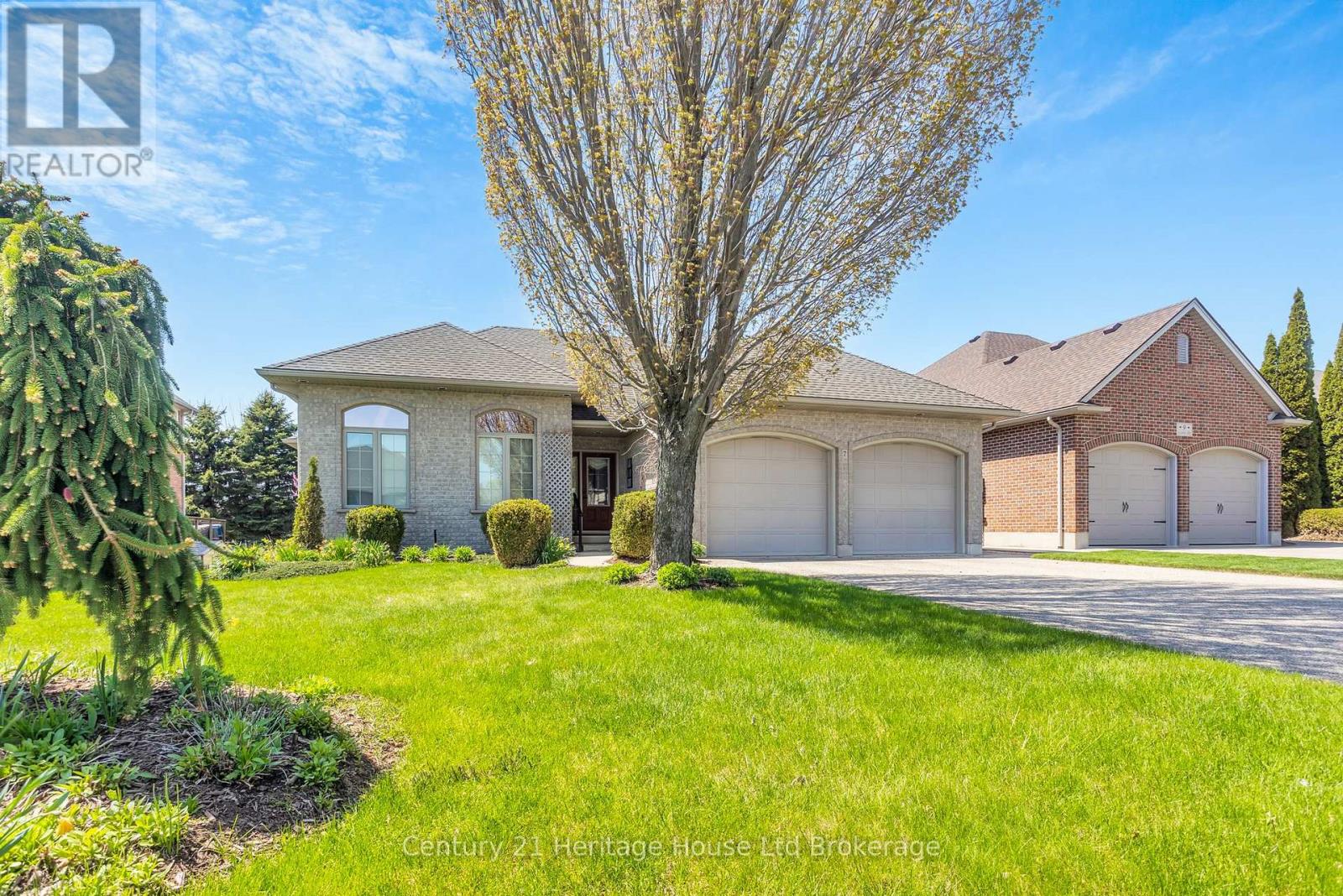 7 Lyndale Road, Tillsonburg, Ontario  N4G 5V9 - Photo 29 - X13092472