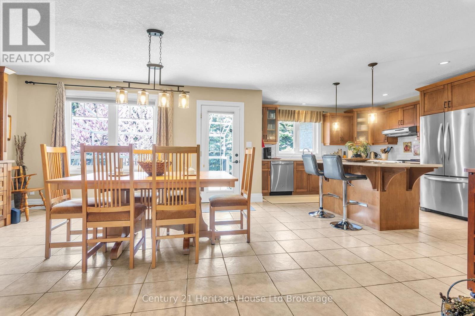 7 Lyndale Road, Tillsonburg, Ontario  N4G 5V9 - Photo 6 - X13092472