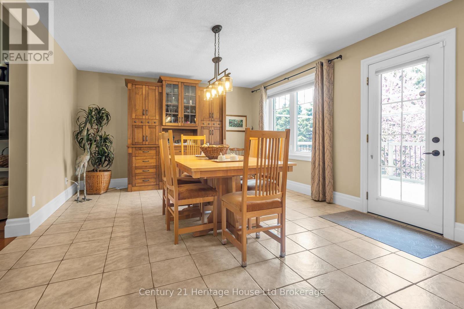 7 Lyndale Road, Tillsonburg, Ontario  N4G 5V9 - Photo 8 - X13092472