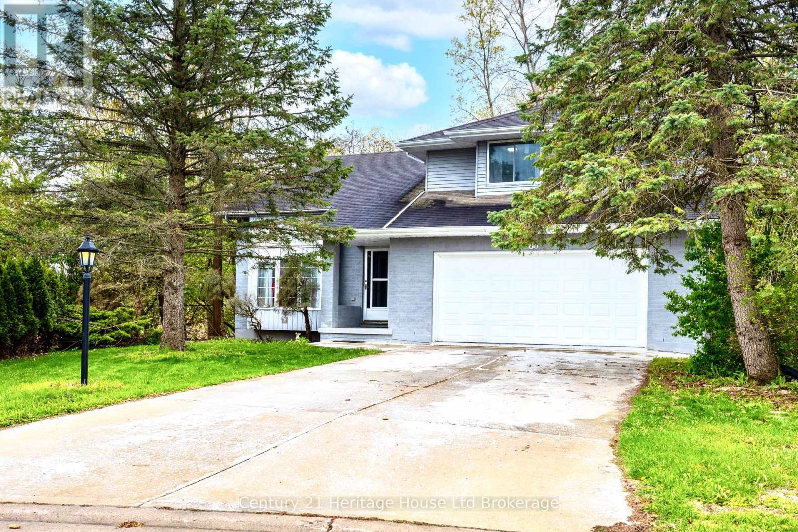 86 Lysanda Court, London South (South T), Ontario  N5Z 4L4 - Photo 2 - X13104838