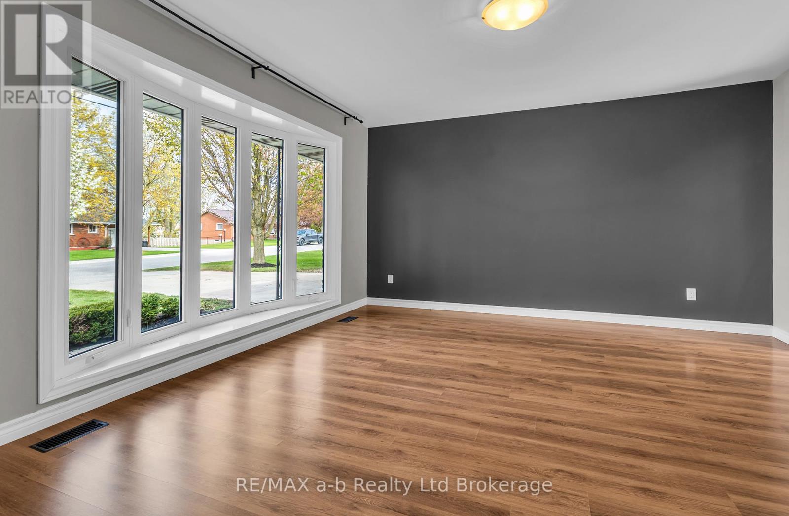 21 Peggy Avenue, South-West Oxford (Mount Elgin), Ontario  N0J 1N0 - Photo 10 - X13104864