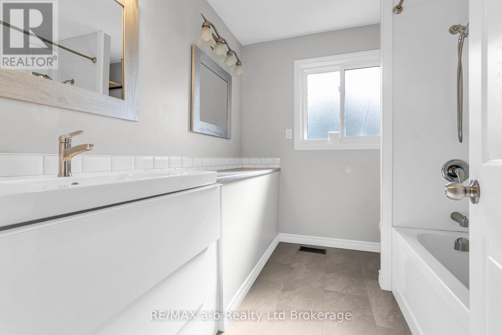 21 Peggy Avenue, South-West Oxford (Mount Elgin), Ontario  N0J 1N0 - Photo 12 - X13104864