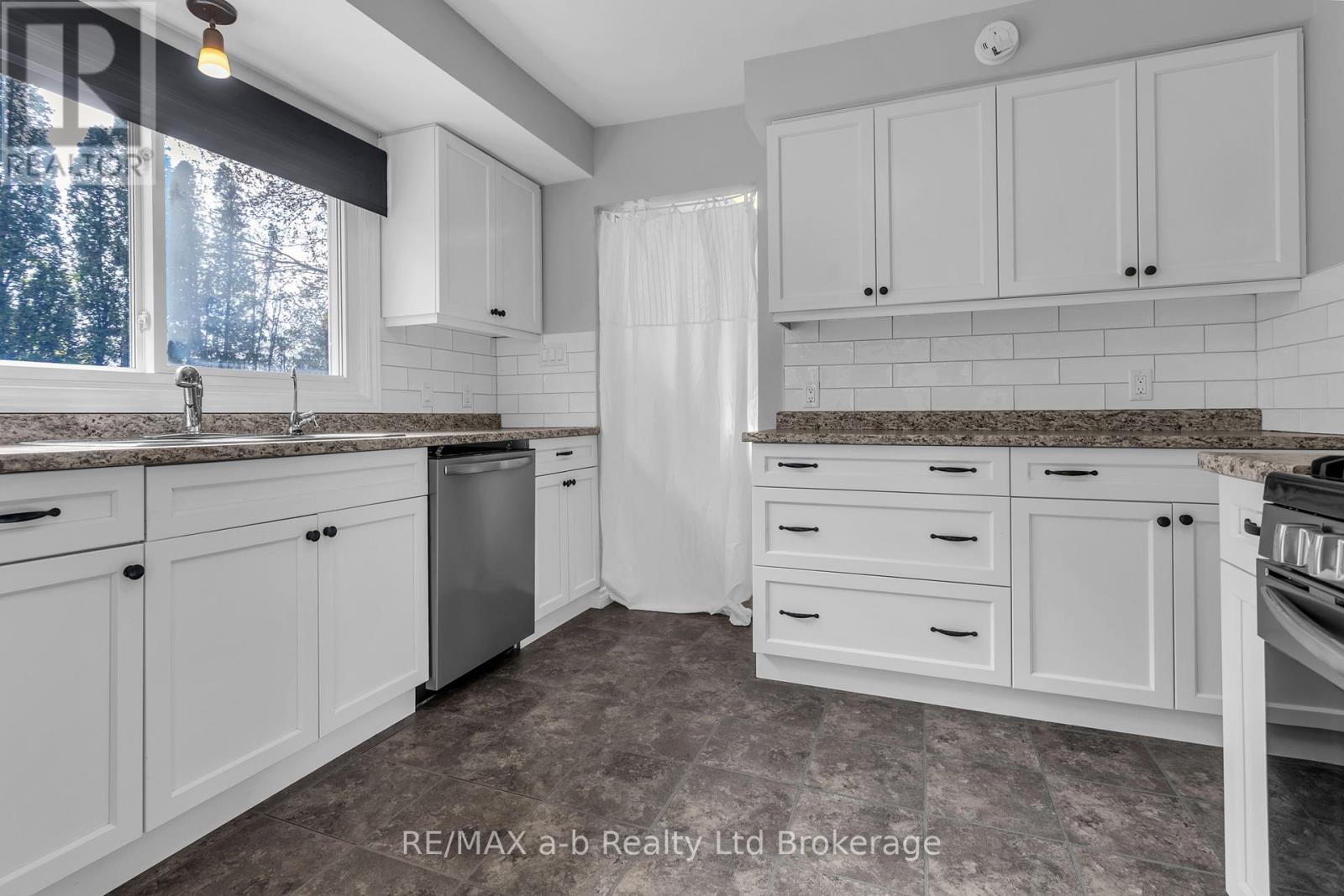 21 Peggy Avenue, South-West Oxford (Mount Elgin), Ontario  N0J 1N0 - Photo 6 - X13104864