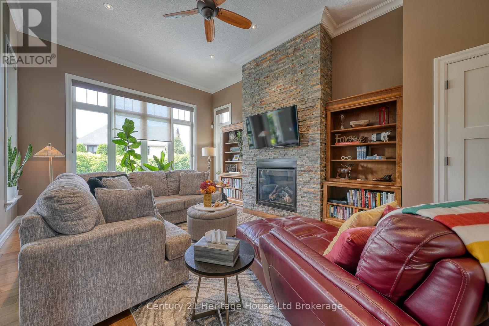 563 Lakeview Drive, Woodstock (Woodstock - North), Ontario  N4T 0C7 - Photo 12 - X13109272