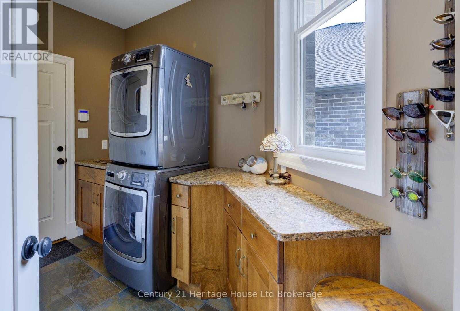 563 Lakeview Drive, Woodstock (Woodstock - North), Ontario  N4T 0C7 - Photo 29 - X13109272