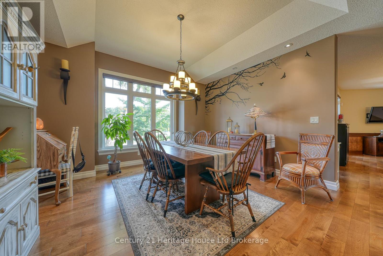 563 Lakeview Drive, Woodstock (Woodstock - North), Ontario  N4T 0C7 - Photo 8 - X13109272