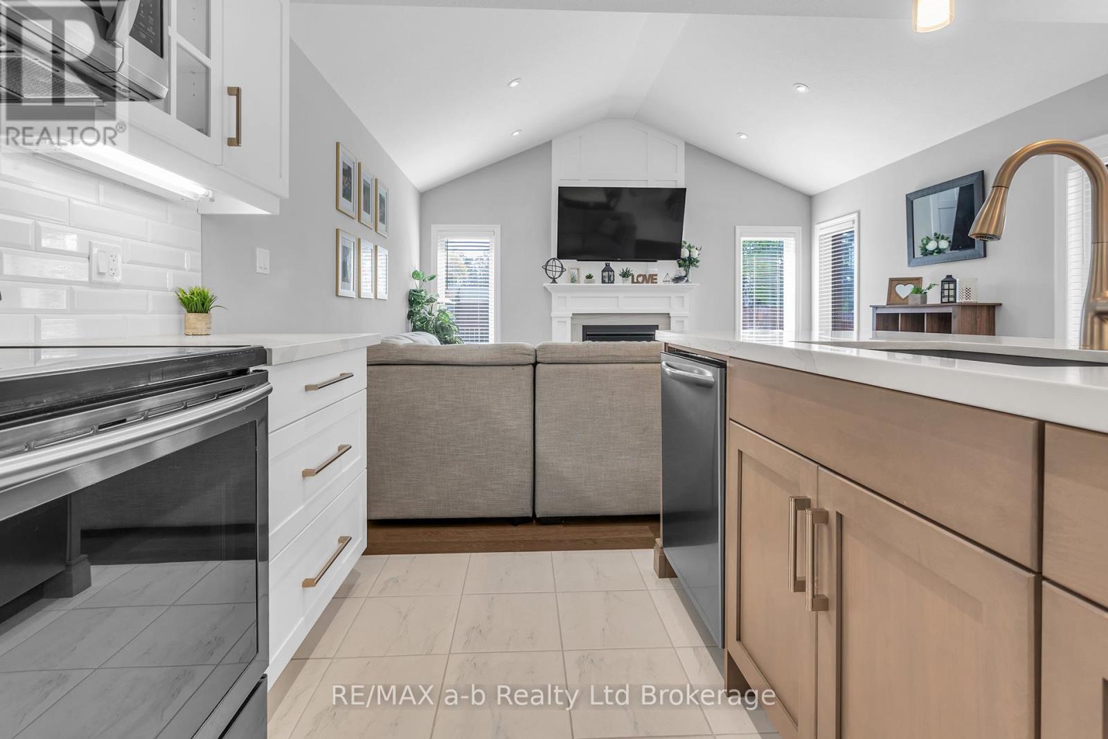7 Arnold Street, Tillsonburg, Ontario  N4G 0G9 - Photo 10 - X13110266