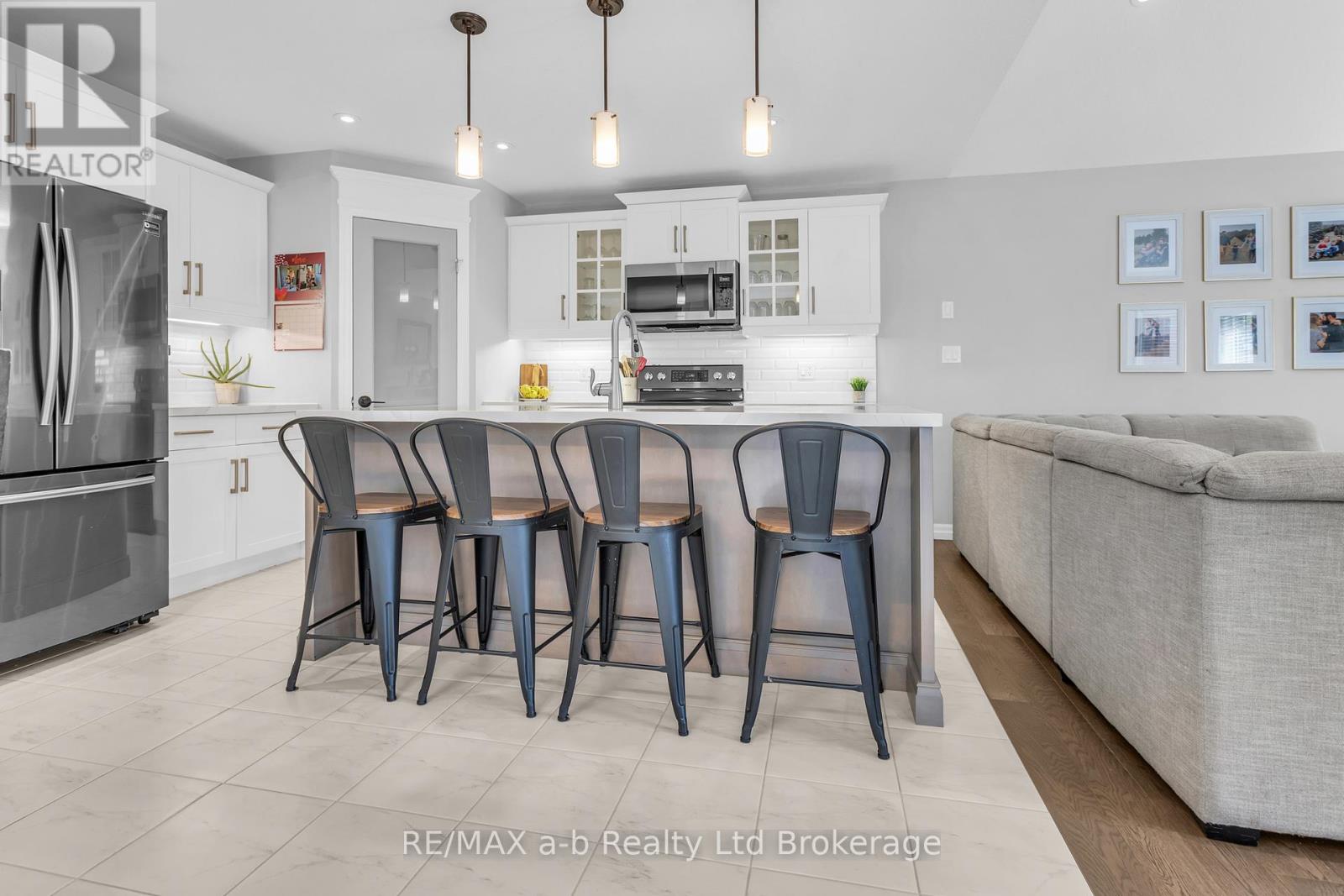 7 Arnold Street, Tillsonburg, Ontario  N4G 0G9 - Photo 6 - X13110266