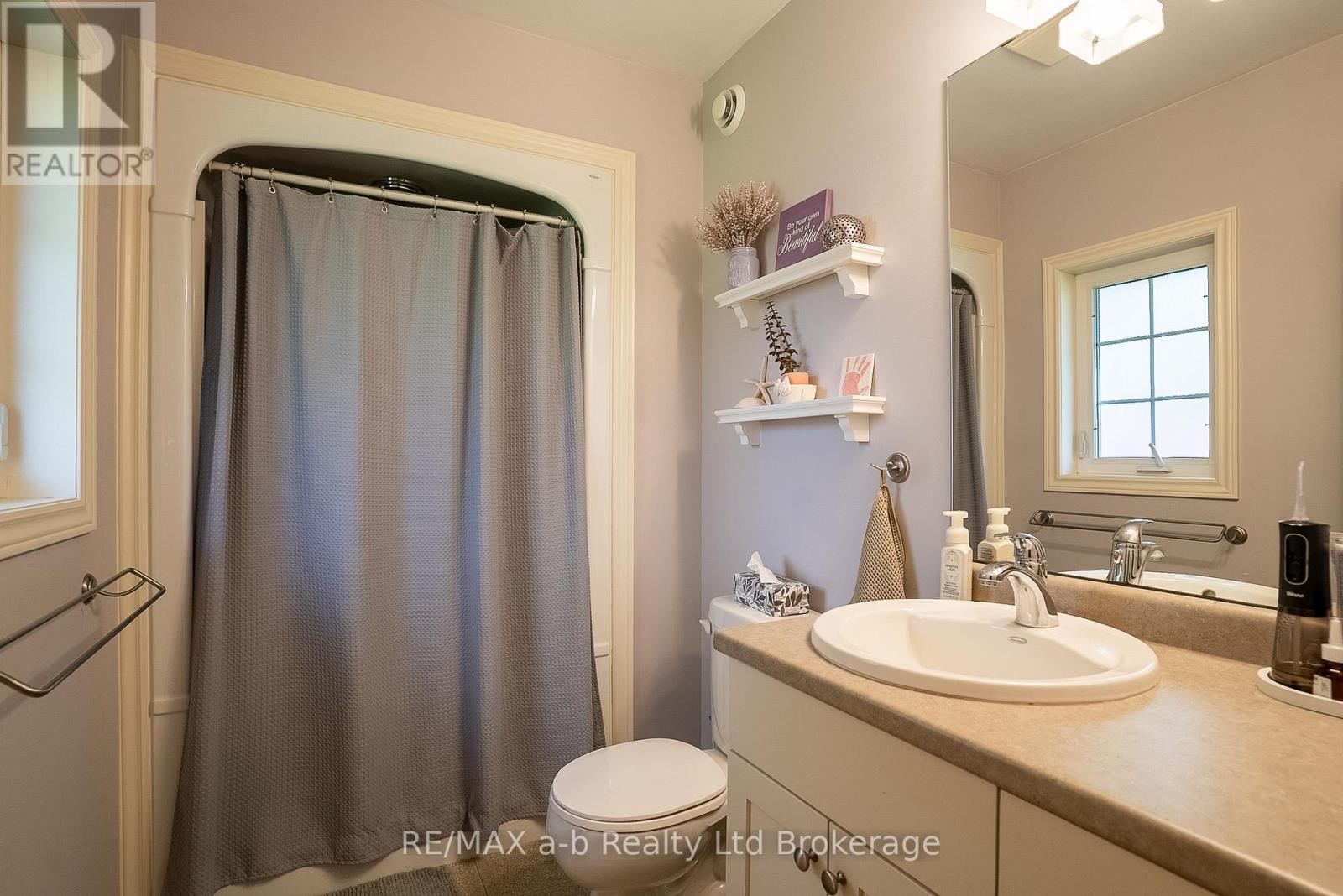 4 Otterview Drive, Norwich (Otterville), Ontario  N0J 1R0 - Photo 20 - X13112344