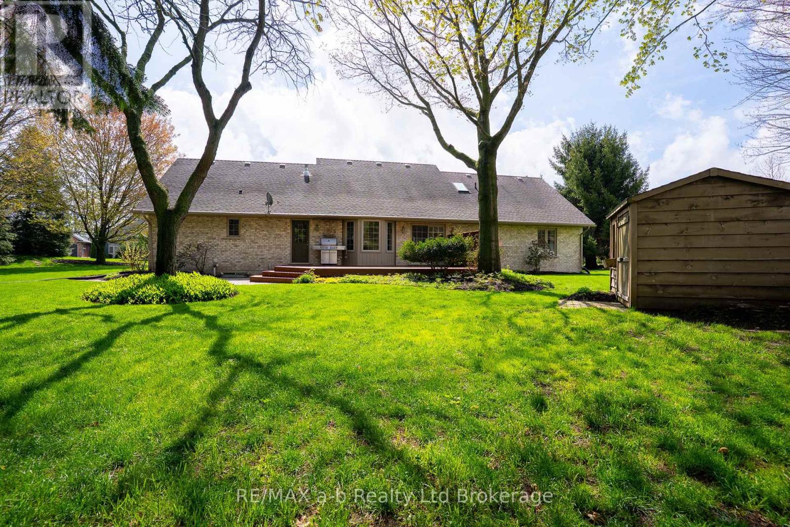 4 Otterview Drive, Norwich (Otterville), Ontario  N0J 1R0 - Photo 7 - X13112344