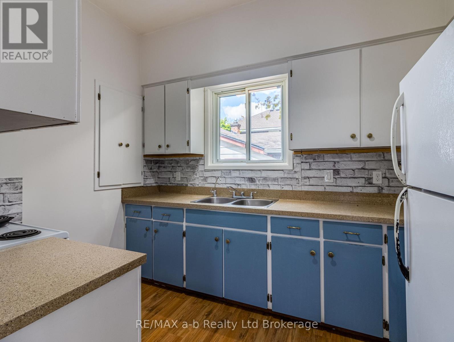 544 Grace Street, Woodstock (Woodstock - North), Ontario  N4S 4N8 - Photo 4 - X13113350