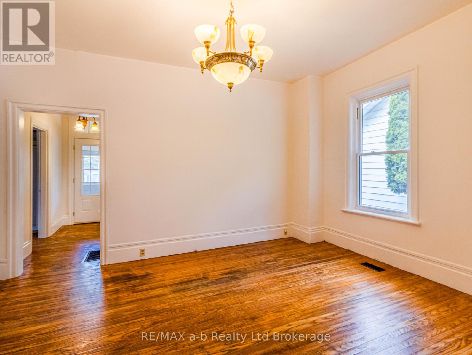 544 Grace Street, Woodstock (Woodstock - North), Ontario  N4S 4N8 - Photo 8 - X13113350