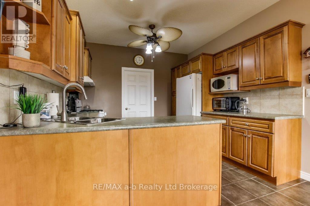 717 Garden Court Crescent, Woodstock (Woodstock - North), Ontario  N4T 0A2 - Photo 10 - X13114290