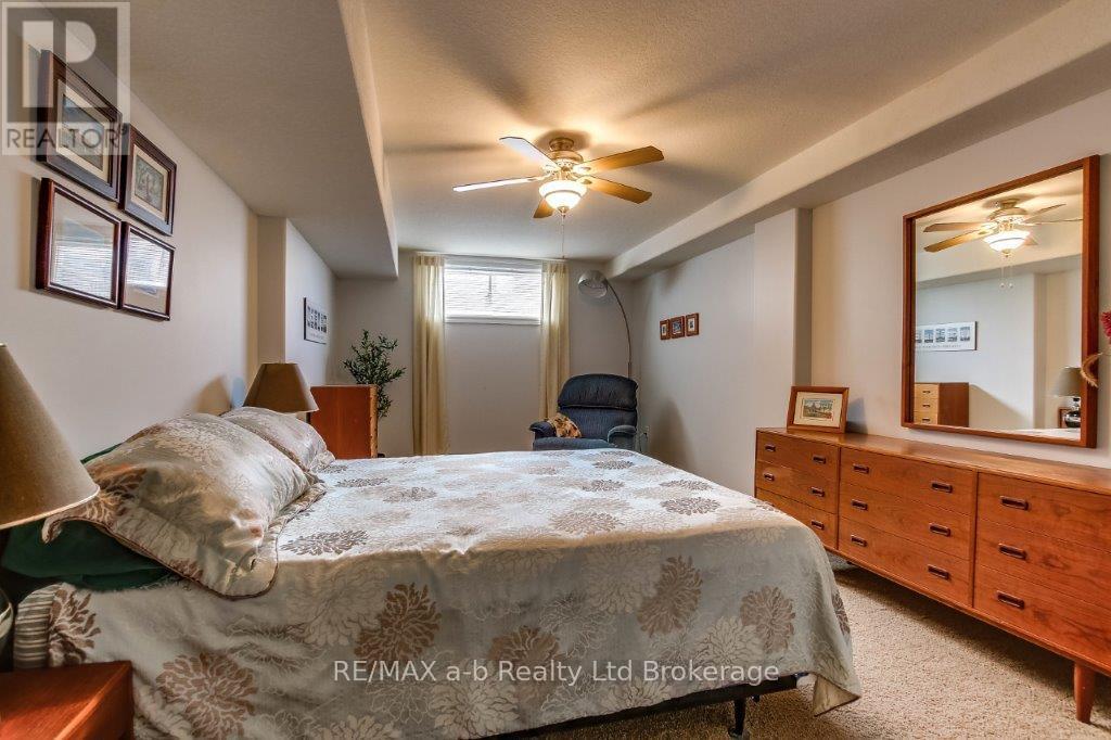 717 Garden Court Crescent, Woodstock (Woodstock - North), Ontario  N4T 0A2 - Photo 23 - X13114290