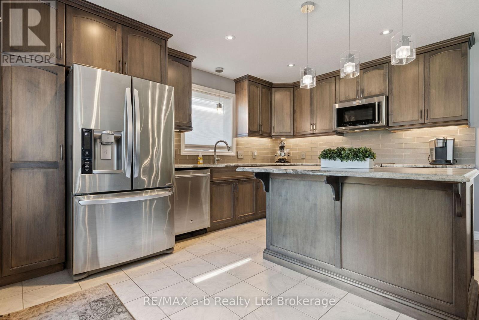 76 Pearl Street, Tillsonburg, Ontario  N4G 0A3 - Photo 7 - X13114970