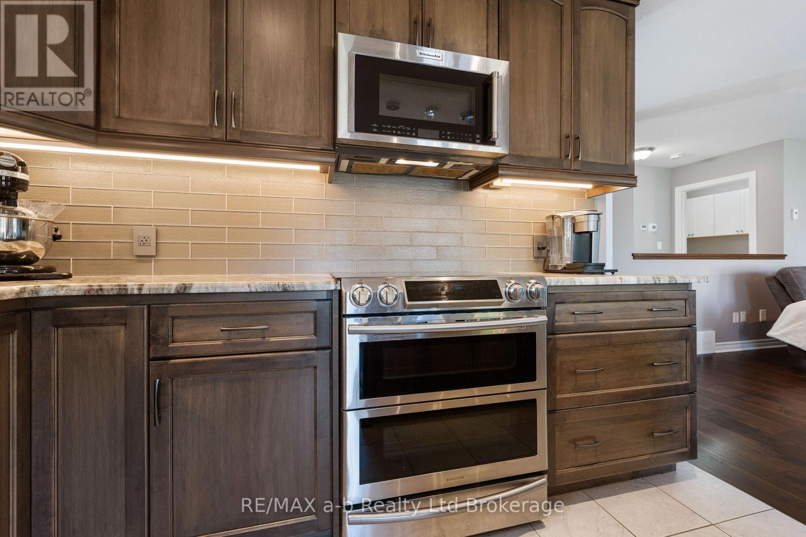 76 Pearl Street, Tillsonburg, Ontario  N4G 0A3 - Photo 8 - X13114970