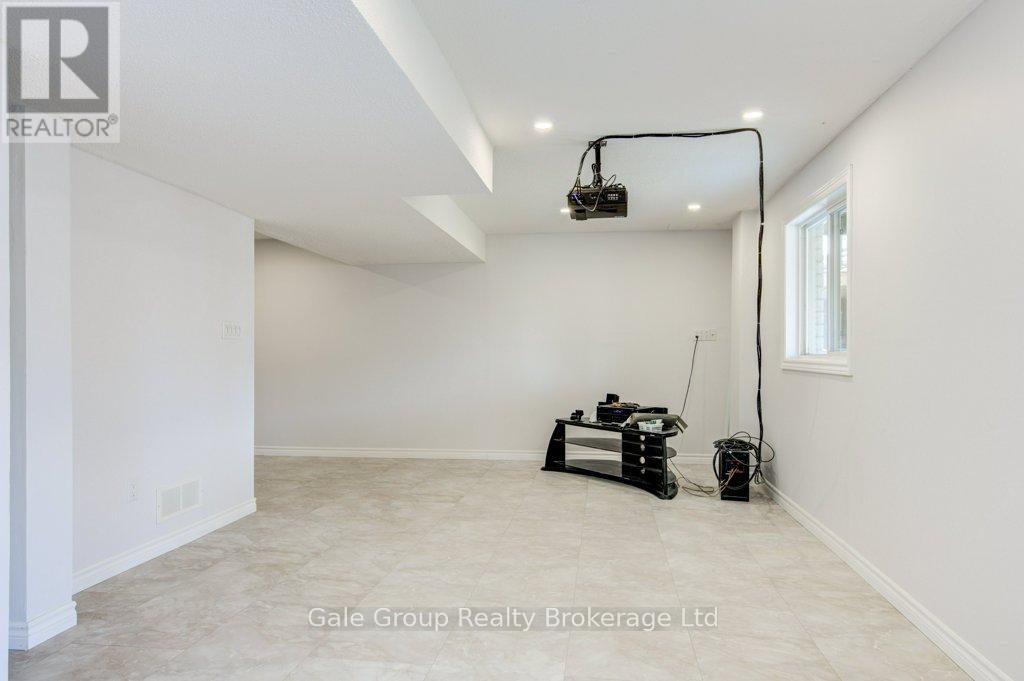 386 Fairway Road, Woodstock (Woodstock - North), Ontario  N4T 0E1 - Photo 23 - X13115118