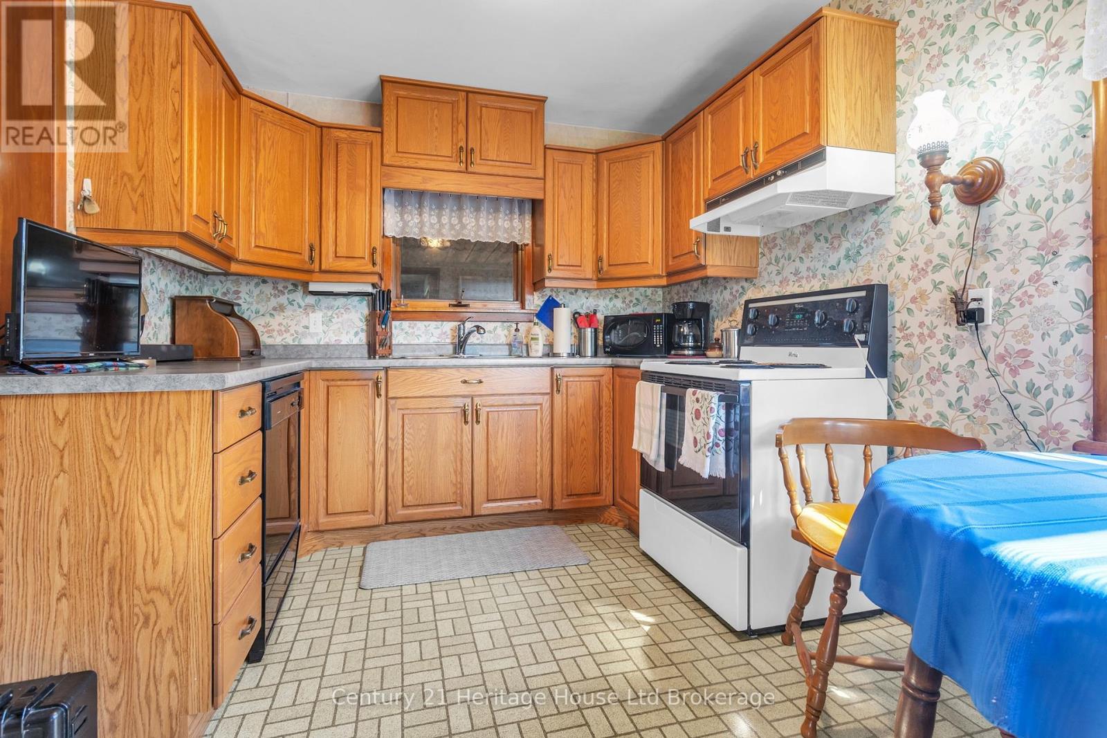 88 Potters Road, Tillsonburg, Ontario  N4G 4G7 - Photo 11 - X13116114