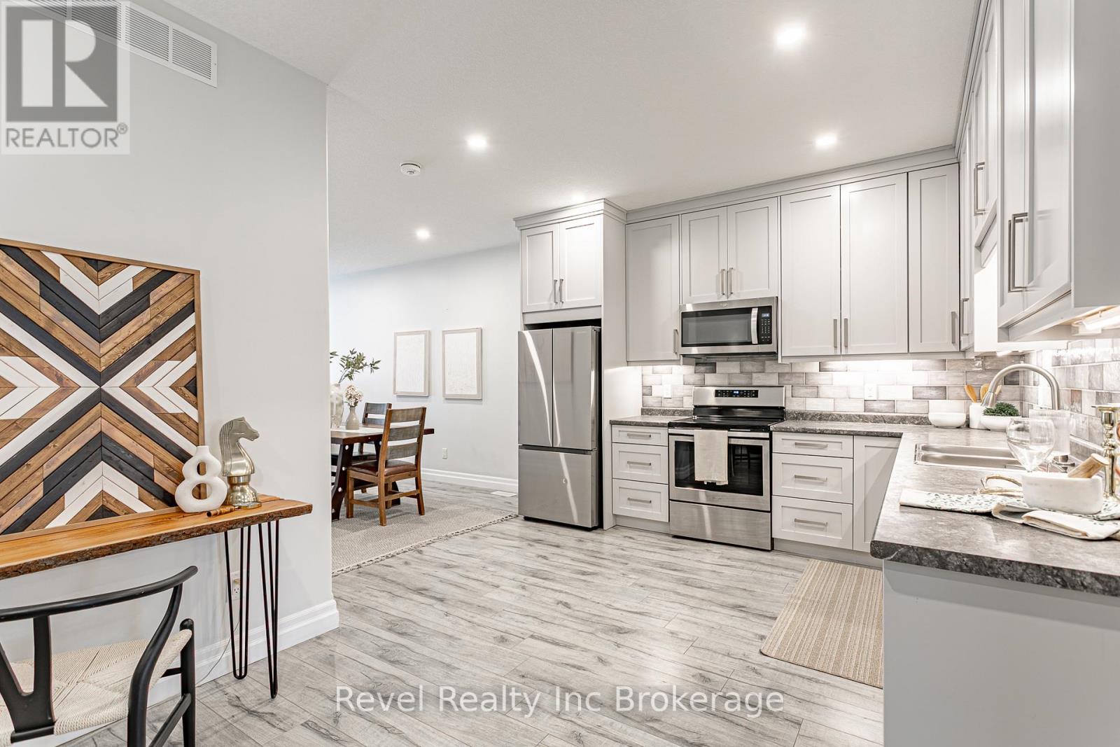 538 Lampman Place, Woodstock (Woodstock - South), Ontario  N4S 8L6 - Photo 6 - X13123648
