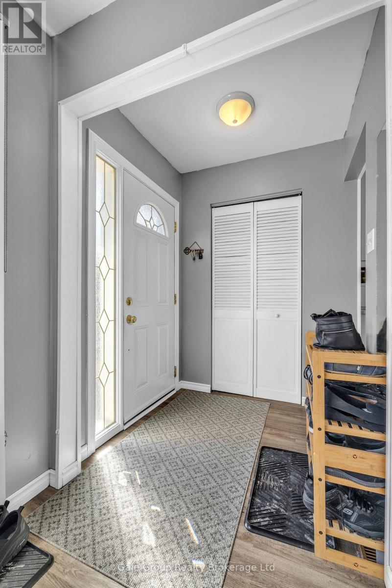 33 Inverness Street, Brantford, Ontario  N3V 1A9 - Photo 4 - X13124652