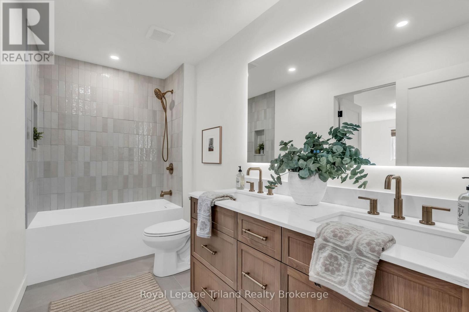 64 Hickory Boulevard W, Strathroy-Caradoc (Se), Ontario  N7G 4E9 - Photo 17 - X13126182