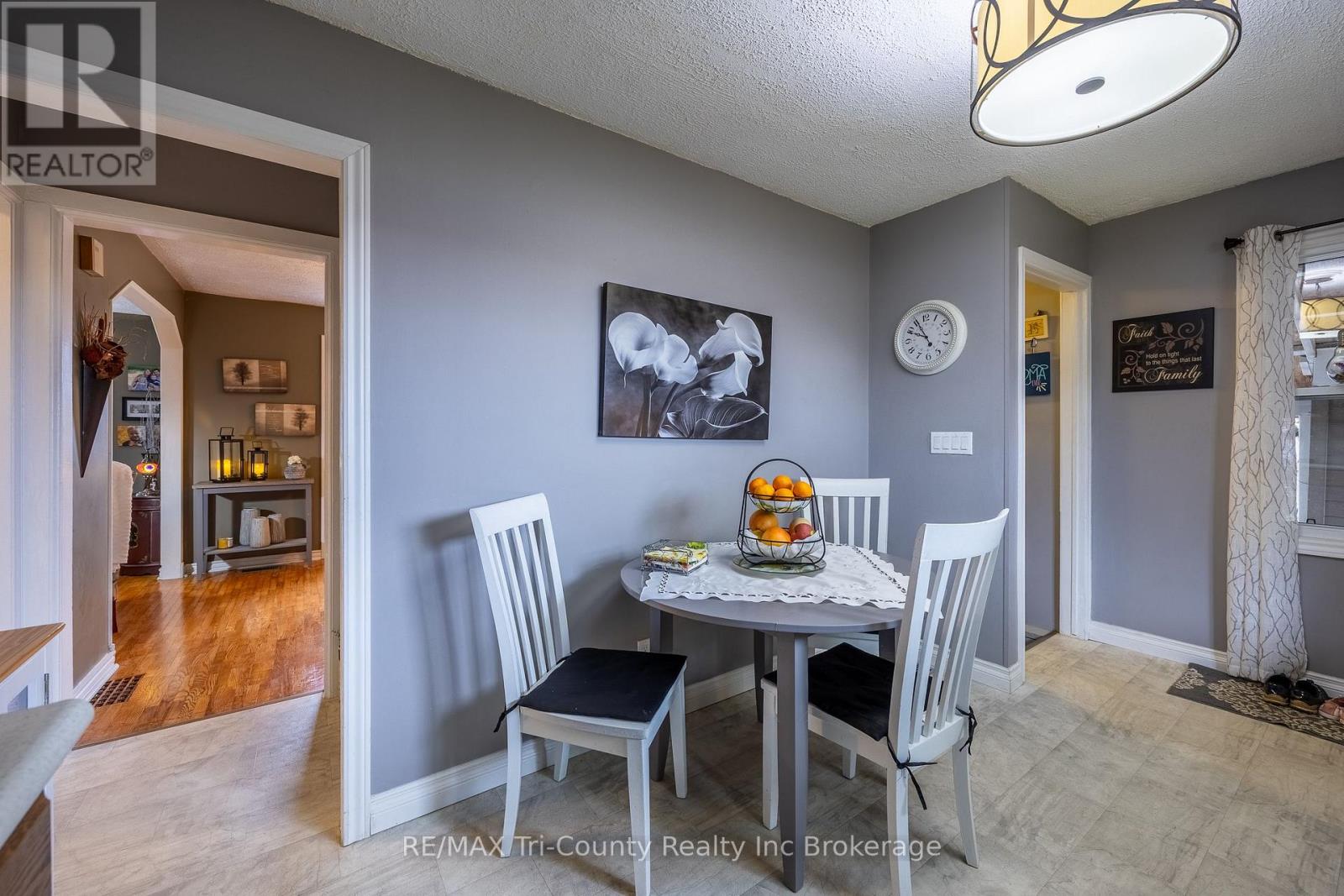 23 Pine Street, Tillsonburg, Ontario  N4G 1L5 - Photo 12 - X13129680