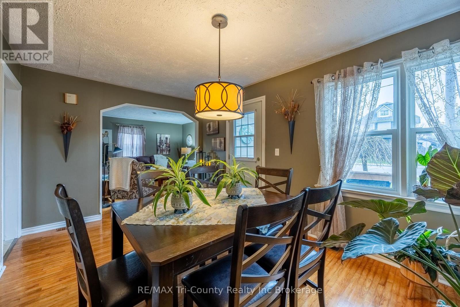 23 Pine Street, Tillsonburg, Ontario  N4G 1L5 - Photo 14 - X13129680