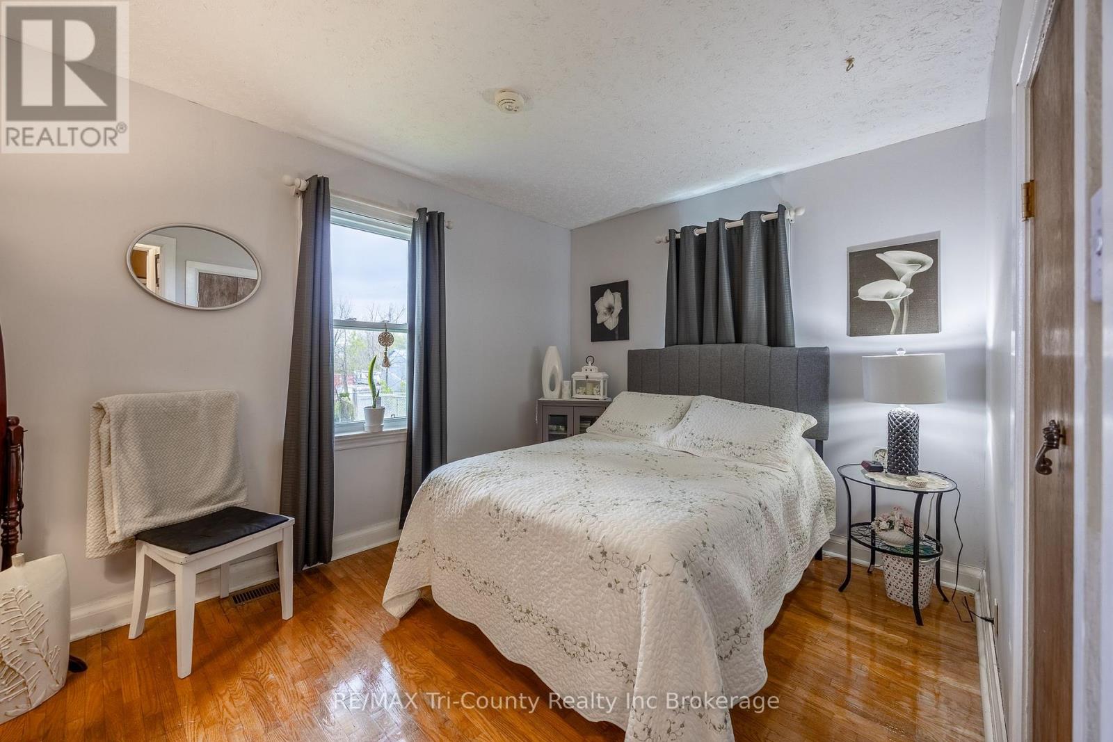 23 Pine Street, Tillsonburg, Ontario  N4G 1L5 - Photo 18 - X13129680