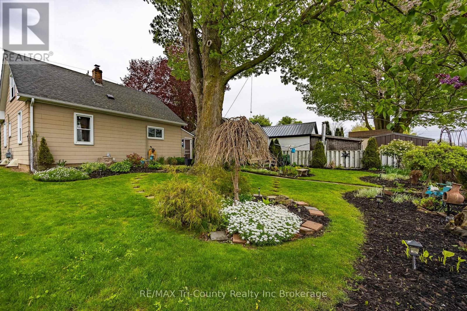 23 Pine Street, Tillsonburg, Ontario  N4G 1L5 - Photo 5 - X13129680