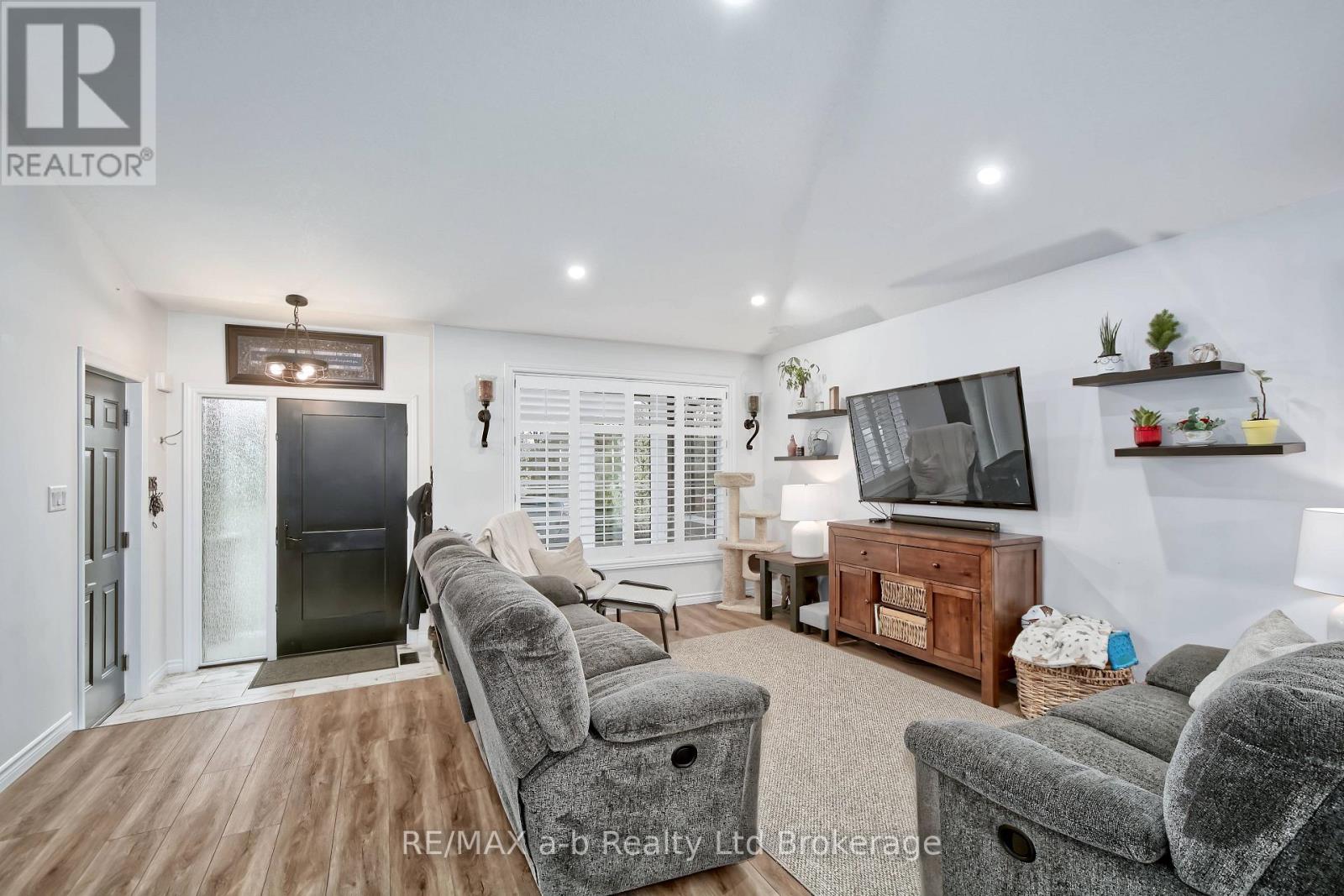 305 Robinson Street, Woodstock (Woodstock - South), Ontario  N4S 3B8 - Photo 6 - X13131530