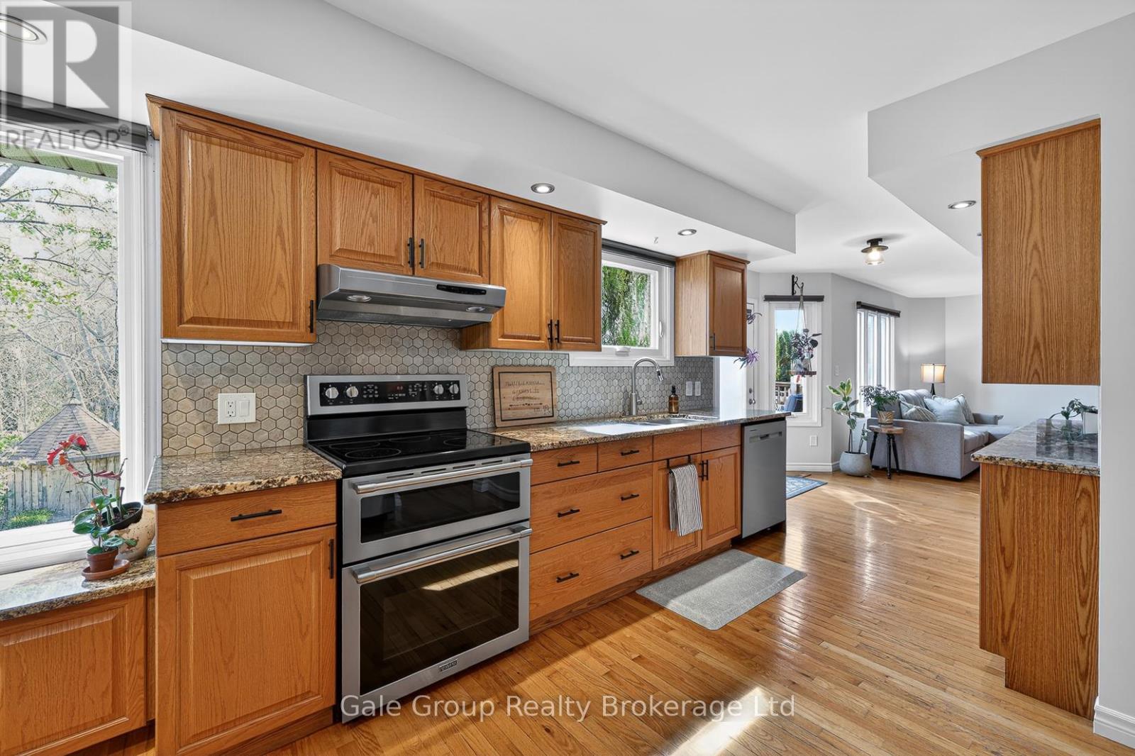 89 Lindsay Road, Woodstock (Woodstock - South), Ontario  N4V 1A8 - Photo 7 - X13135006