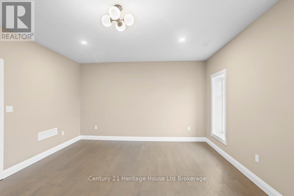 705 - 361 Quarter Town Line, Tillsonburg, Ontario  N4G 5T9 - Photo 14 - X13135740