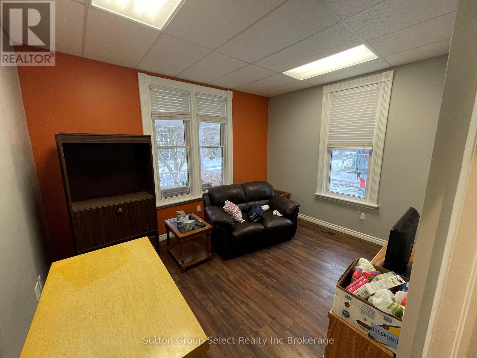 48 Perry Street, Woodstock (Woodstock - South), Ontario  N4S 3C3 - Photo 8 - X13137350