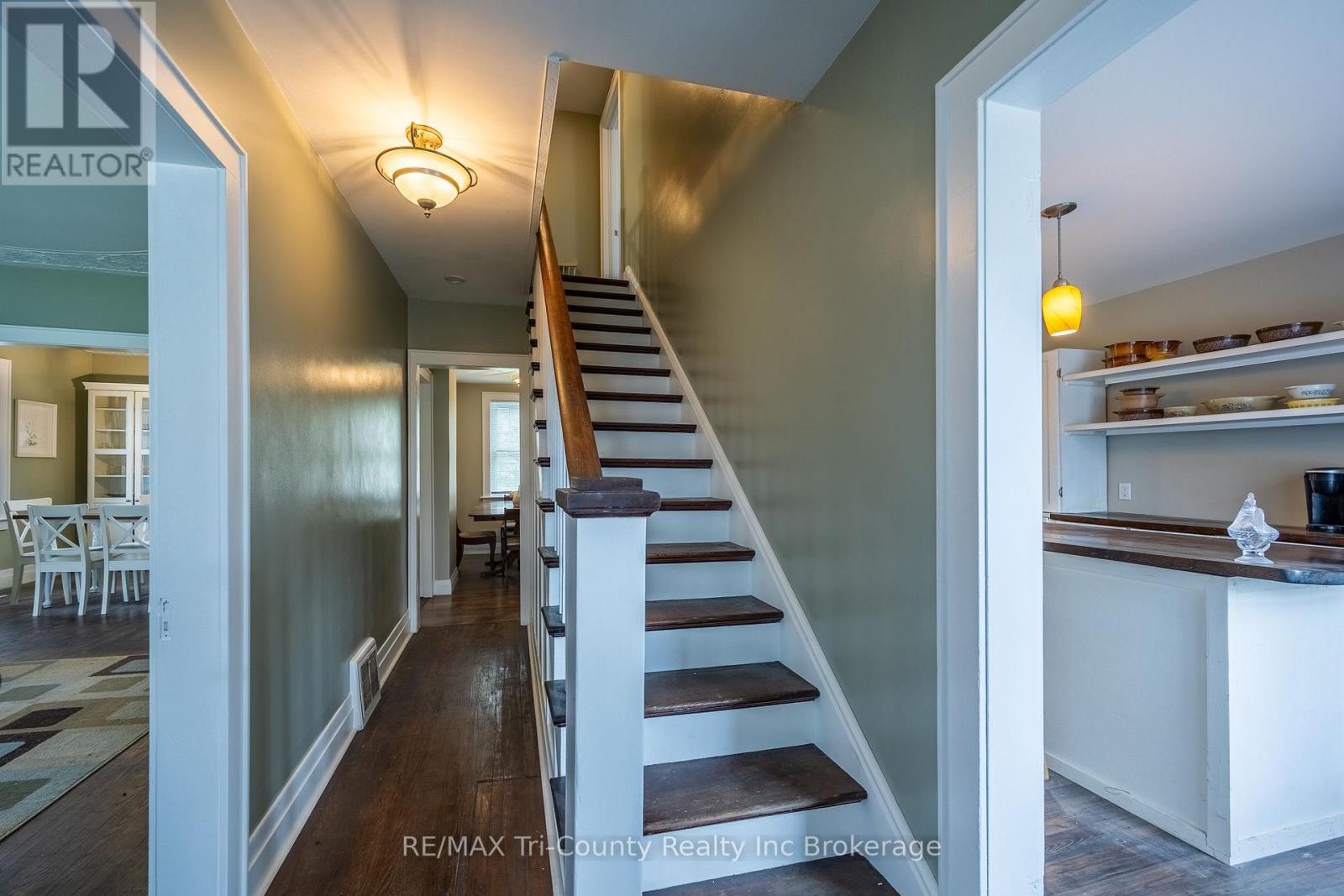 33 Wellington Street, Bayham (Port Burwell), Ontario  N0J 1T0 - Photo 4 - X13140958
