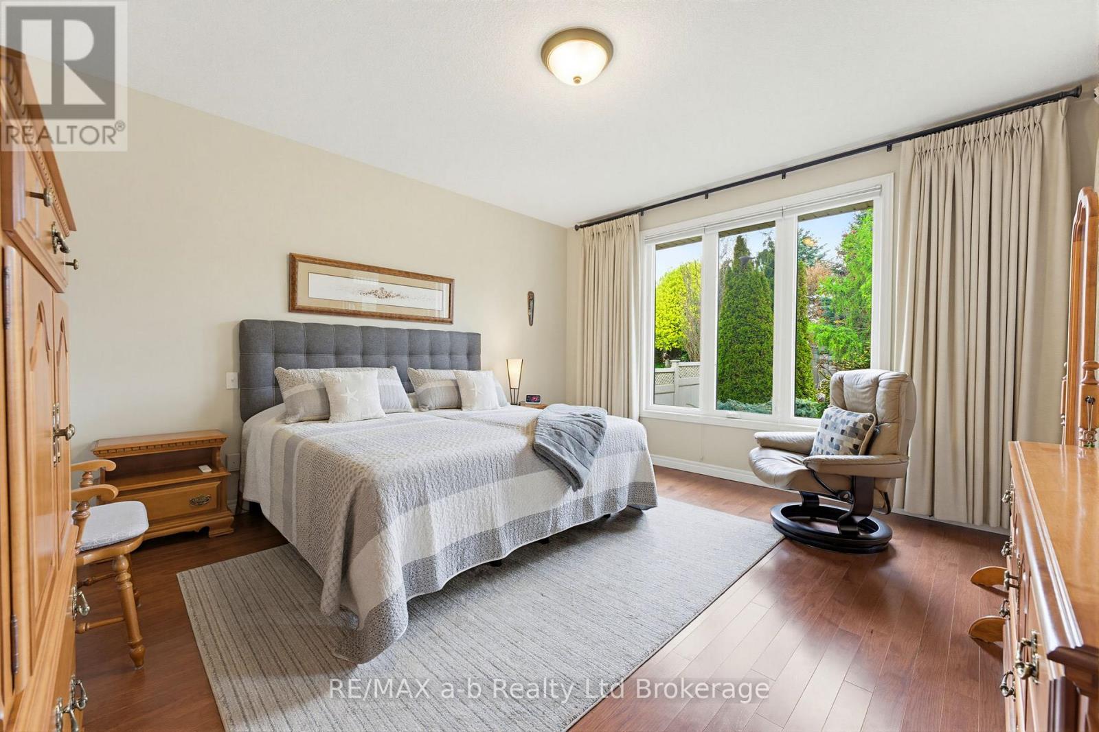 911 Ridgewood Drive, Woodstock (Woodstock - North), Ontario  N4T 0B8 - Photo 12 - X13144818